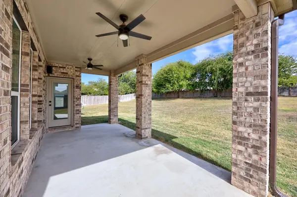 4621 Teverola DR, Round Rock, TX 78665