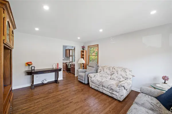 28 Forest AVE, Cortlandt Manor, NY 10567