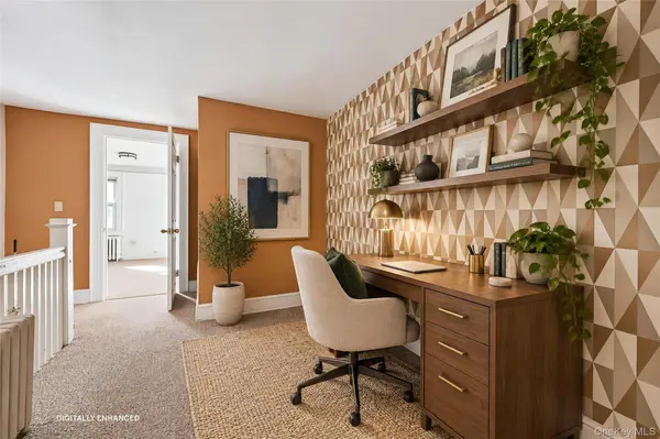 54 Mckinley AVE #2nd Floor, Albertson, NY 11507