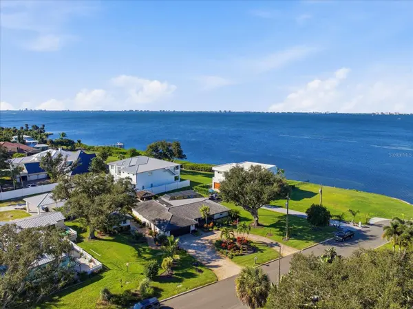 302 BRADEN AVE, Sarasota, FL 34243