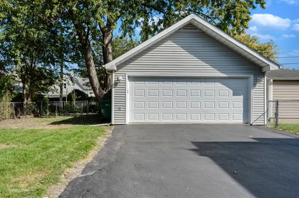 1002 Vine ST, Joliet, IL 60435