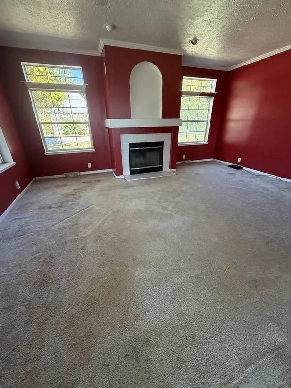 1304 S Rotan ST, Salem, IL 62881