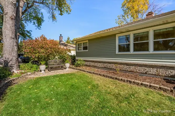 2200 Rohlwing RD, Rolling Meadows, IL 60008