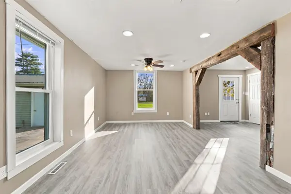 405 Grant St, Manchester, IA 52057