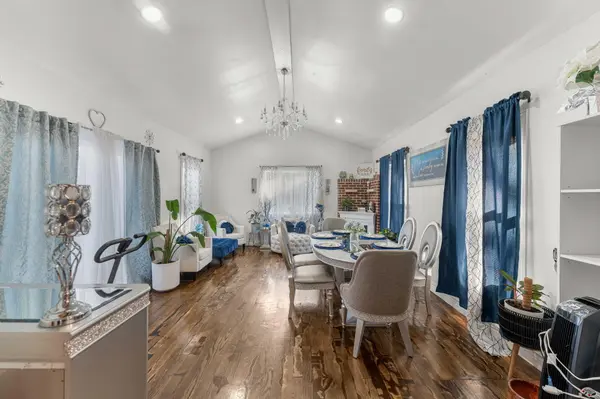 2162 W Oak ST, La Porte, IN 46350