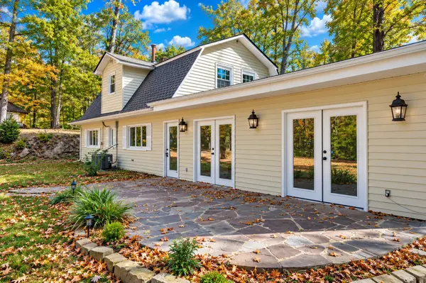 8664 Poplar Creek Rd, Nashville, TN 37221