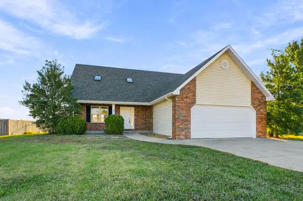 4764 S 130th RD, Bolivar, MO 65613