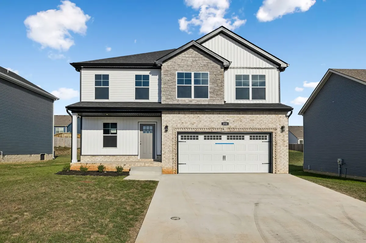 253 Ardell Dr, Clarksville, TN 37040