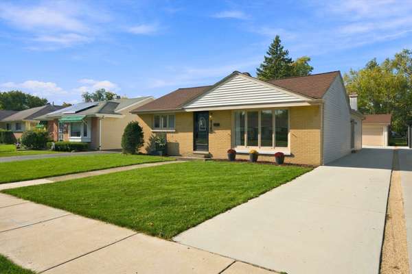 4142 Oak AVE, Brookfield, IL 60513