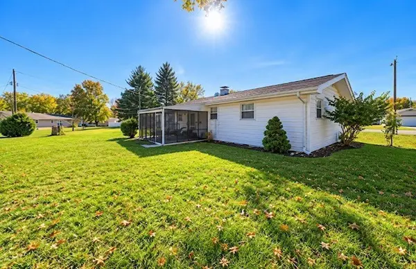 40 Cherry DR, Mt Vernon, IL 62864