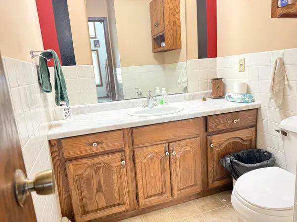 415 1st ST, Kenyon, MN 55946