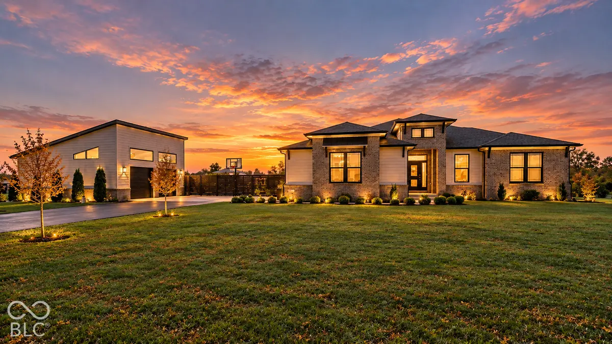 4737 W 100 S, Bargersville, IN 46106