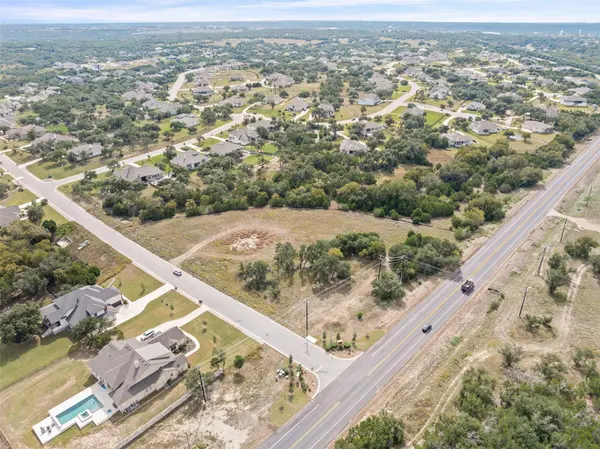 100 Spence LN, Liberty Hill, TX 78642