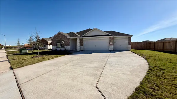 205 Corniche CIR, Hutto, TX 78634