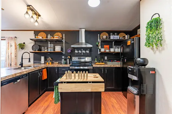 7302 Crossbow TRL, Lago Vista, TX 78645