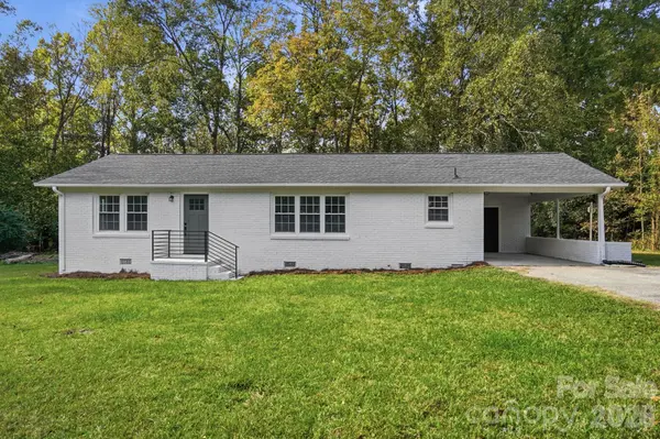 1580 Pinewood AVE, Lancaster, SC 29720