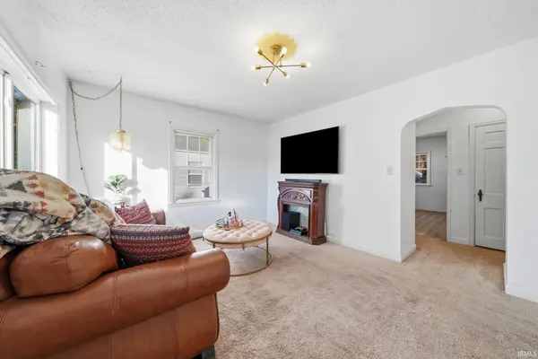 2423 Kenwood AVE, Fort Wayne, IN 46805
