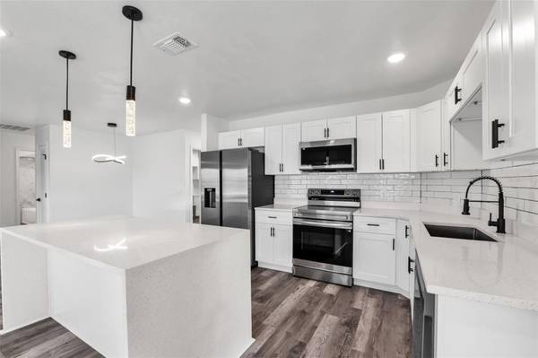 2161 AQUI ESTA DR, Punta Gorda, FL 33950