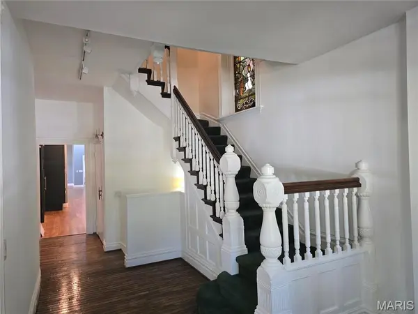 4446 Laclede AVE, St Louis, MO 63108