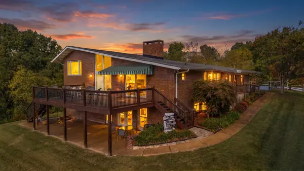 430 Burridge Dr, Sevierville, TN 37862