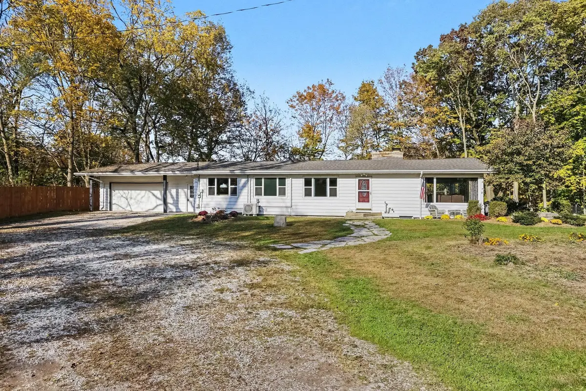 5586 Deans Hill RD, Berrien, MI 49103