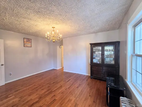 Address not disclosed, Cambria Heights, NY 11411