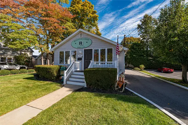 359 Lake AVE, Saint James, NY 11780