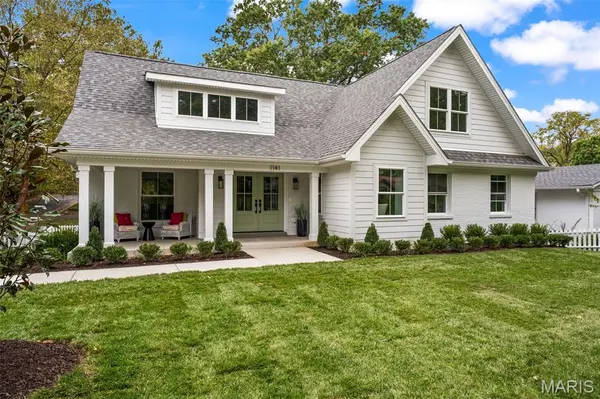1141 N Berry RD, Glendale, MO 63122