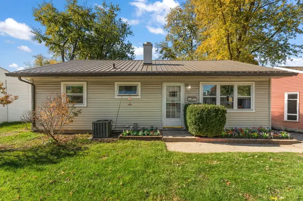 303 Chester AVE, Valparaiso, IN 46383