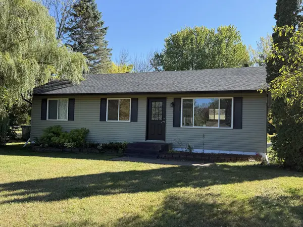 6469 381st ST, North Branch, MN 55056