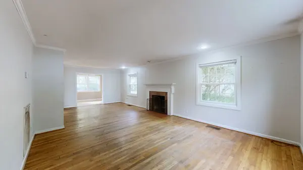 707 Poplar St, Murray, KY 42071