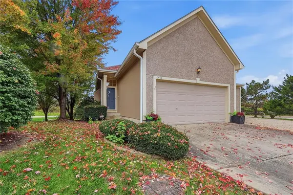 7444 McCoy ST, Shawnee, KS 66227