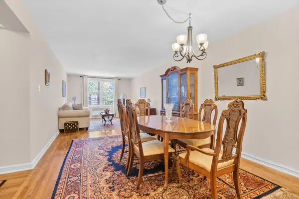 67-30 Clyde ST #W3, Forest Hills, NY 11375