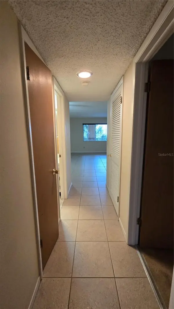 2525 W BAY DR #C33, Belleair Bluffs, FL 33770
