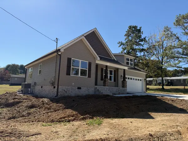 219 Hill St, Estill Springs, TN 37330
