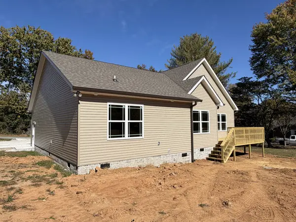 219 Hill St, Estill Springs, TN 37330