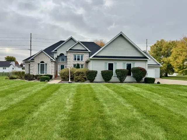 46 Oak Ridge DR, Lasalle, IL 61301