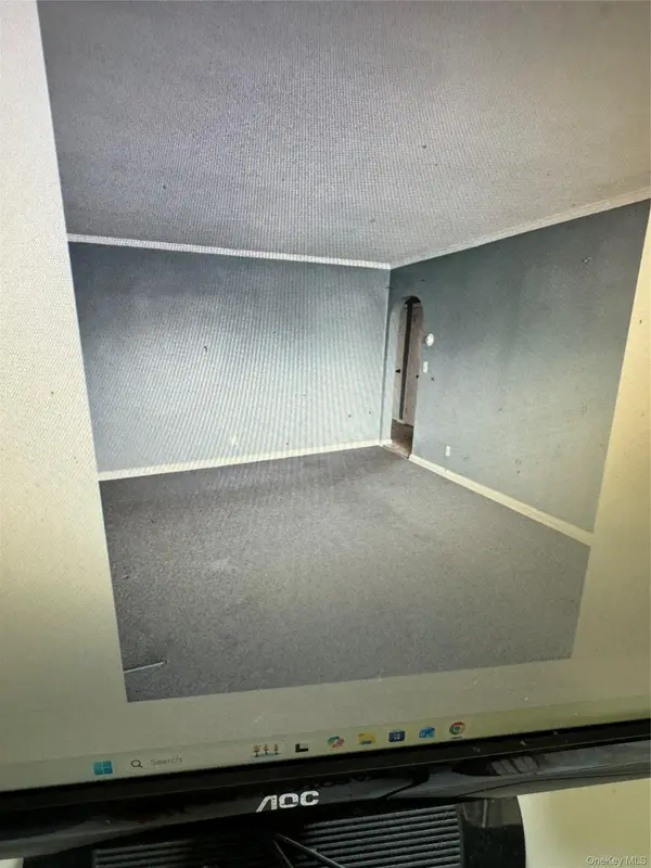 137-24 228th ST #2nd floor, Laurelton, NY 11413