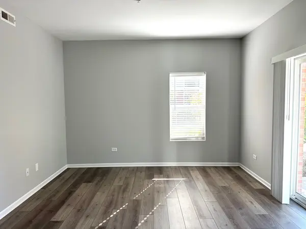 809 E Main ST #1A, East Dundee, IL 60118