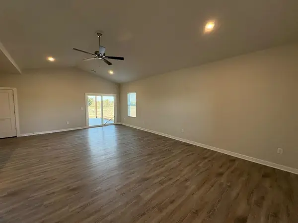 5801 Plumthicket St, Bel Aire, KS 67226