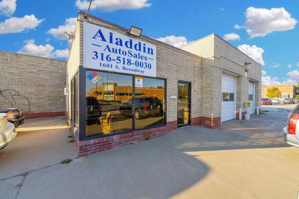 1601 S Broadway, Wichita, KS 67211