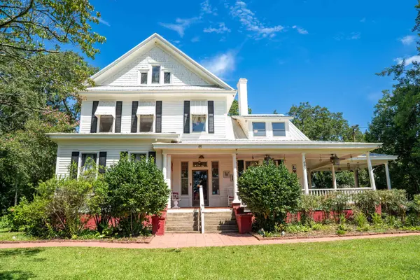 695 Main ST, Wellford, SC 29385