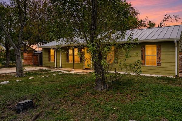 112 Discovery LN, San Marcos, TX 78666