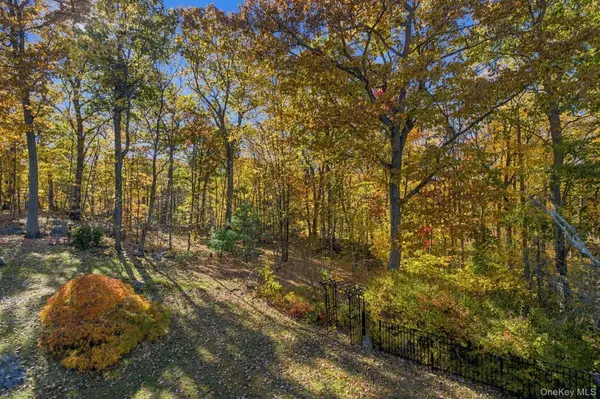 1199 Estates DR, Ossining, NY 10562