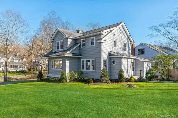 85 W Brookside DR, Larchmont, NY 10538