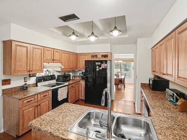 676 MOURNING DOVE CIR, Lake Mary, FL 32746