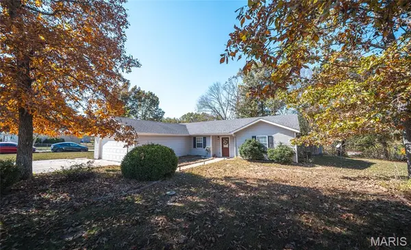 13640 Tassel RD, St Robert, MO 65584
