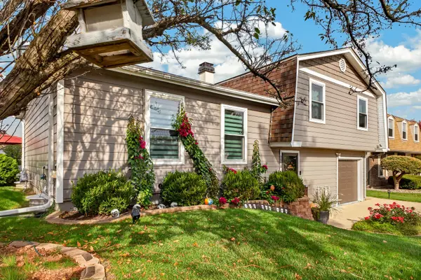 1578 COLORADO LN, Elk Grove Village, IL 60007