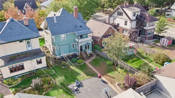 1089 Lincoln AVE, Saint Paul, MN 55105
