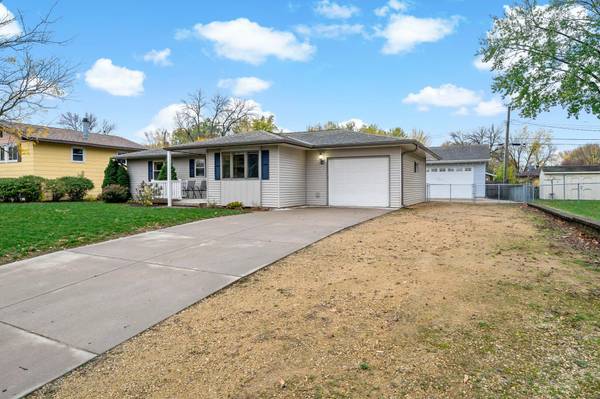 1319 18th ST W, Hastings, MN 55033